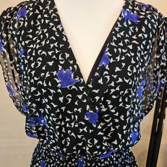 BCBGeneration Dress size XL Color Fallen petals - Picture 2 of 15